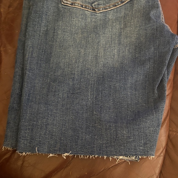 Rafaella Women’s Jean shorts - Picture 4 of 7